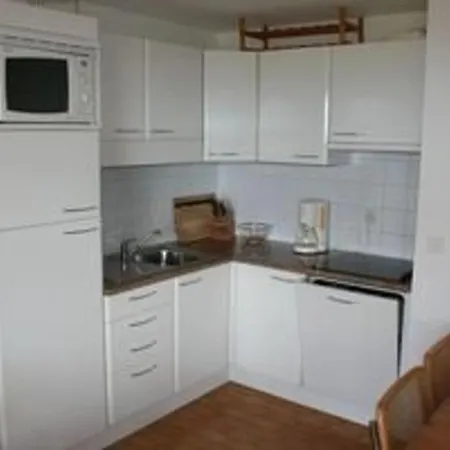 T2 6 Couchages Avec Terrasse Et Acces Piscine Au Barcares - Fr-1-195-17 Appartement Le Barcarès